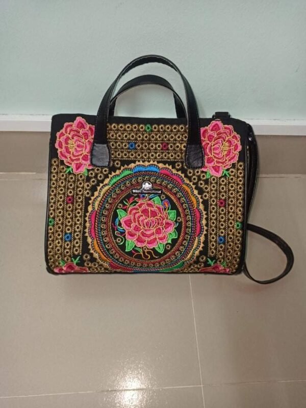 HAND BAG 31